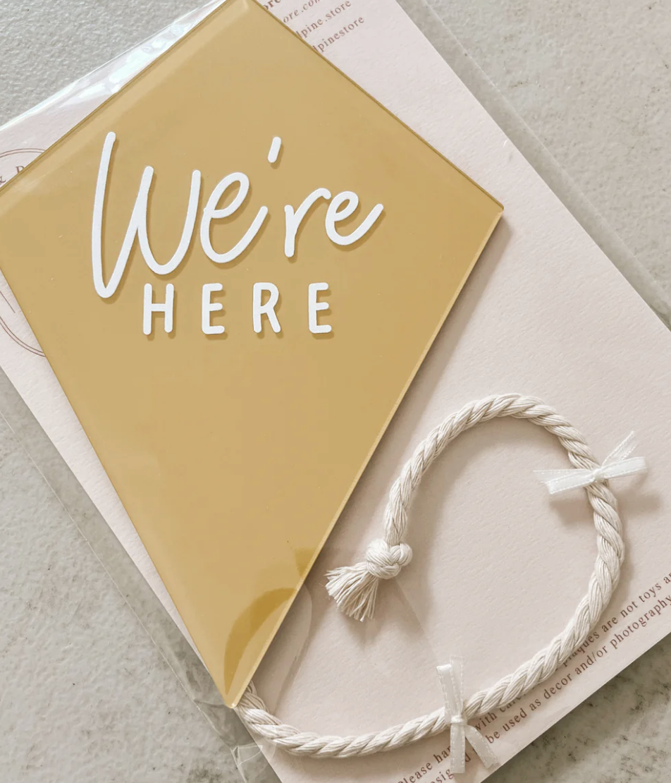 Salt & Pine - Kite Shaped Birth Announcement - I'm Here