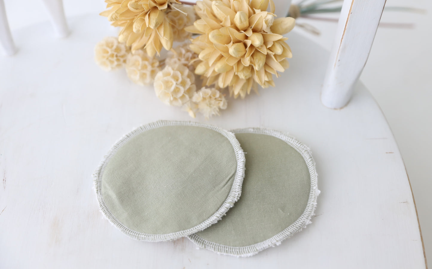 OMGBoutique - Nursing Pads - Assorted colours