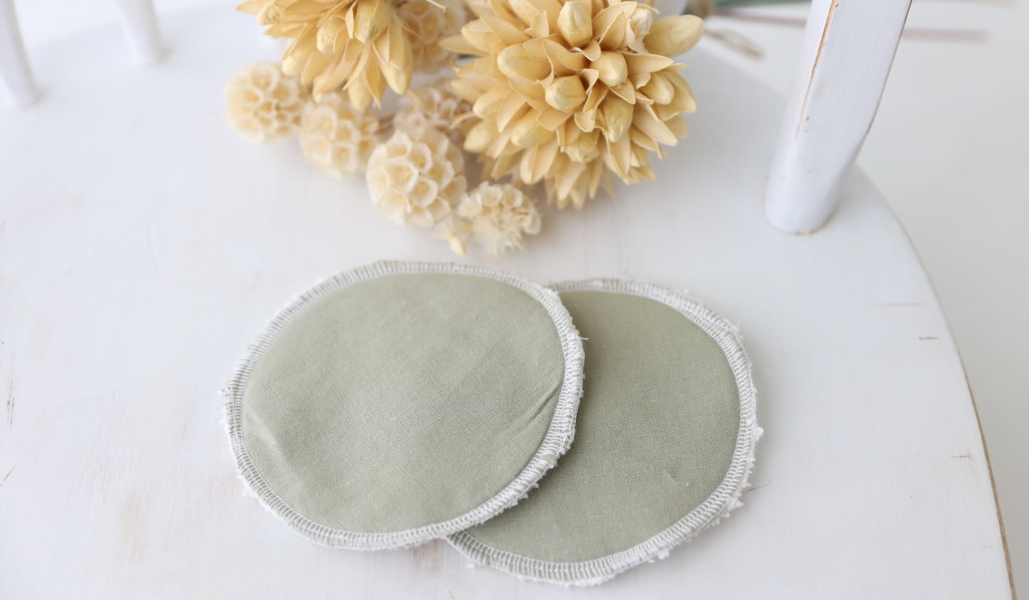 OMGBoutique - Nursing Pads - Assorted colours